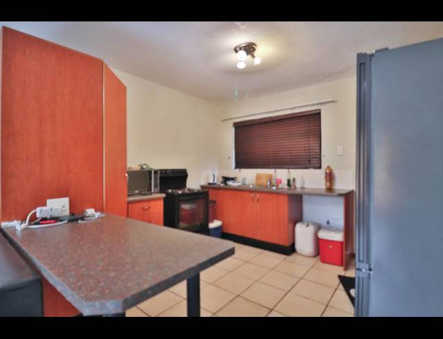 2 BEDROOM APARTMENT FOR SALE IN MONTCLAIR